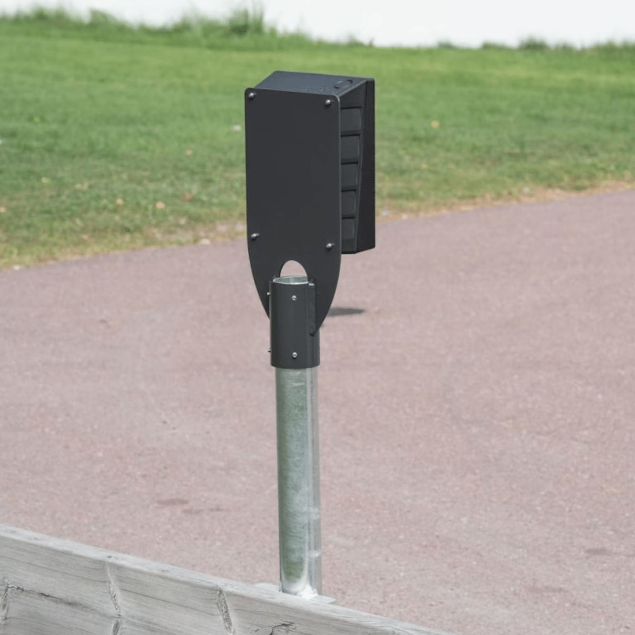 Stolpfäste för Zaptec Go - eviQ